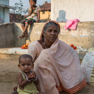 Tadoba - Woman and children